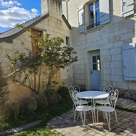 Au Pied Du Lavoir Germaine *