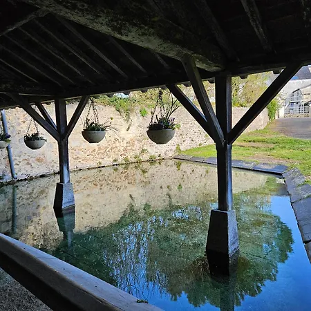 Au Pied Du Lavoir Germaine * Grezille