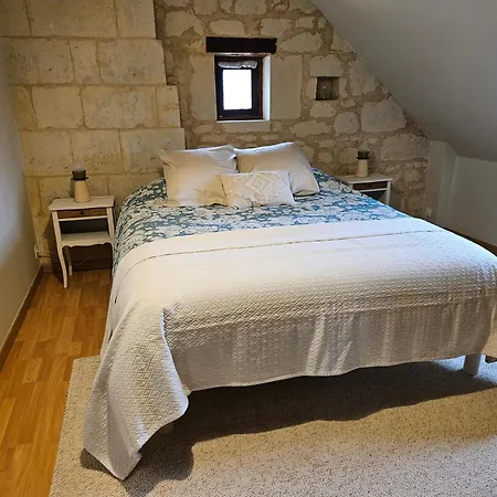 Au Pied Du Lavoir Germaine Grezille