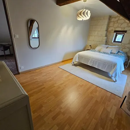 Au Pied Du Lavoir Germaine